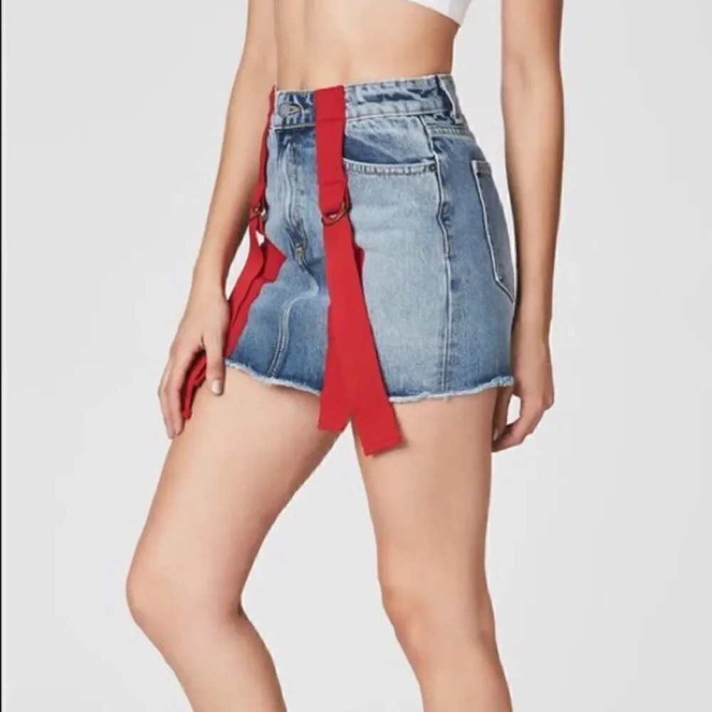 Carmar Yukon Colin Skirt with Red D-Ring Strap Size 25/0